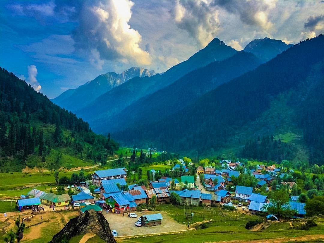 Kashmir 5 Days 4 Nights